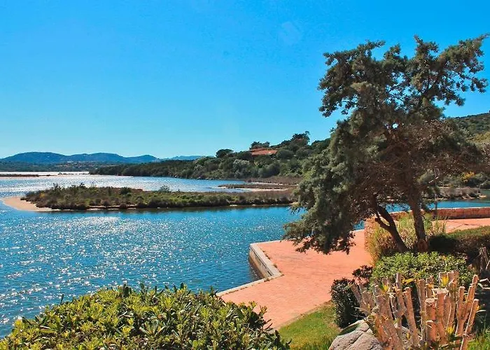 Costa Serena Village Boschetto Палау